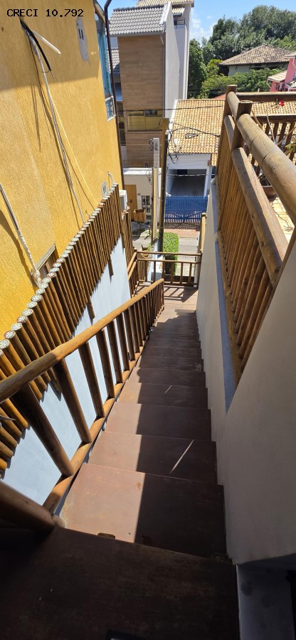 Casa, 4 quartos, 240 m² - Foto 30