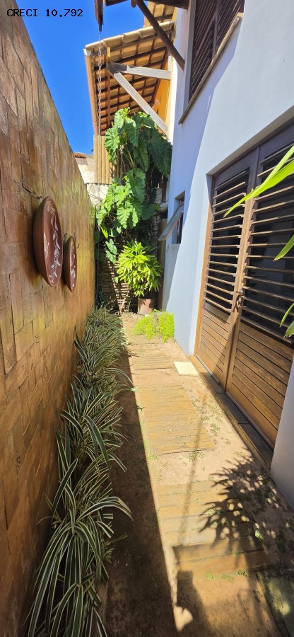 Casa, 4 quartos, 240 m² - Foto 33
